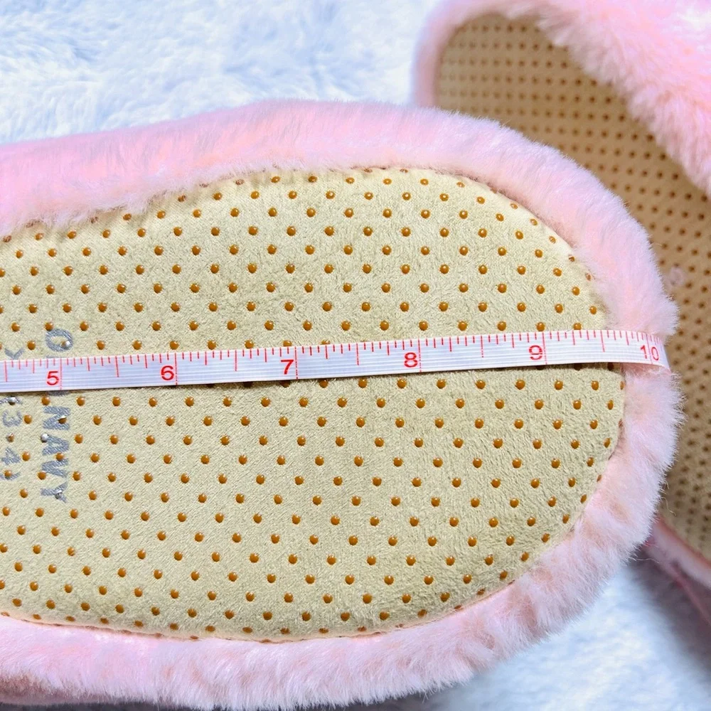 Old Navy Faux-Fur Pink Teddy Bear Critter Soft Plush Slippers for Girls XL (3-4)